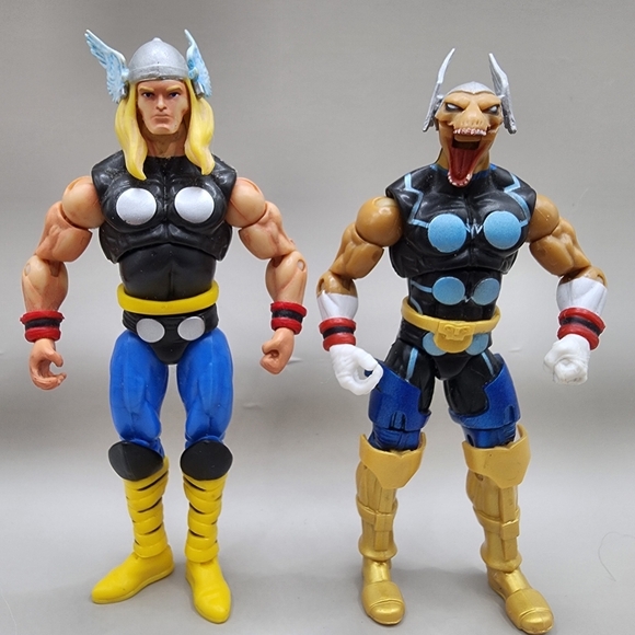 Marvel 2010 Thor & 2011 Beta Ray Bill Action Figures 4.5 Inch - Picture 1 of 5